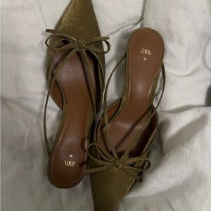 Zara kitten bow heels